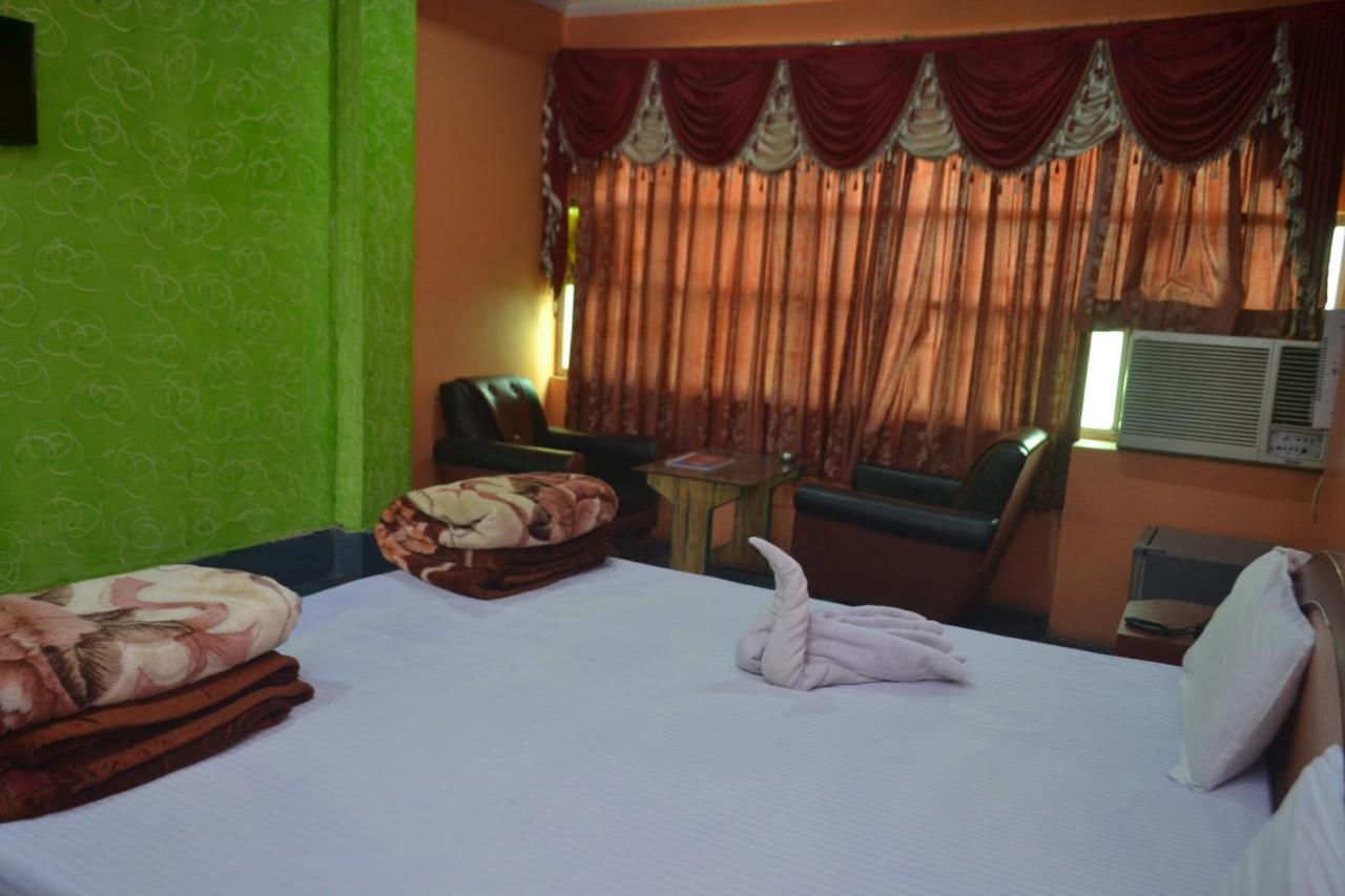 Hotel Golden Palace Kendrapara Ngoại thất bức ảnh